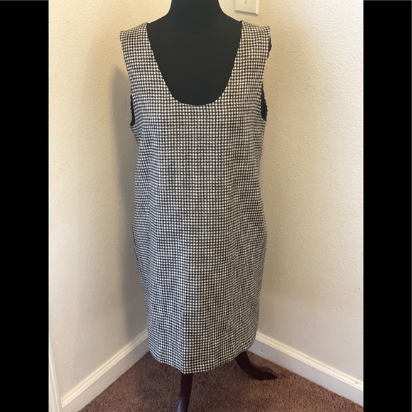 Harve Benard Dresses & Skirts - Harve Benard Vintage 100% Wool Houndstooth Dress Jumper Shift Size 10